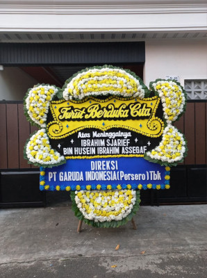 Papan Bunga Duka di Nglarangan